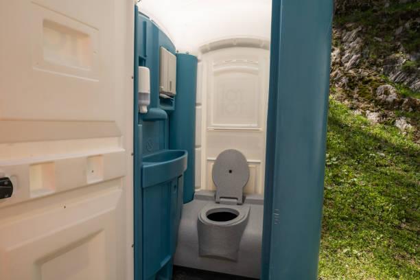 Best Emergency porta potty rental  in Seneca, MO