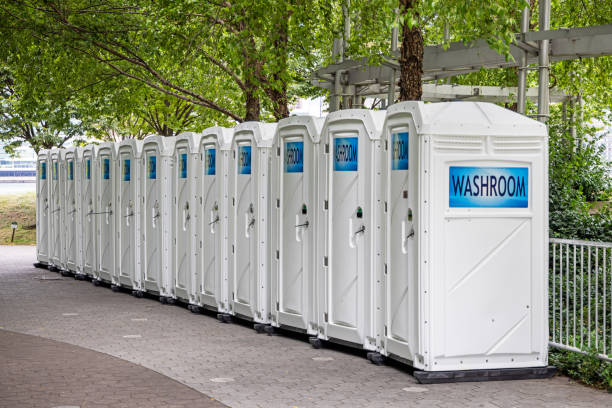 Best High-end porta potty rental  in Seneca, MO